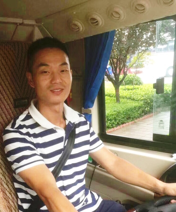 萍鄉(xiāng)長運開展向“見義勇為、舍己救人”好司機寧敏同志學習活動