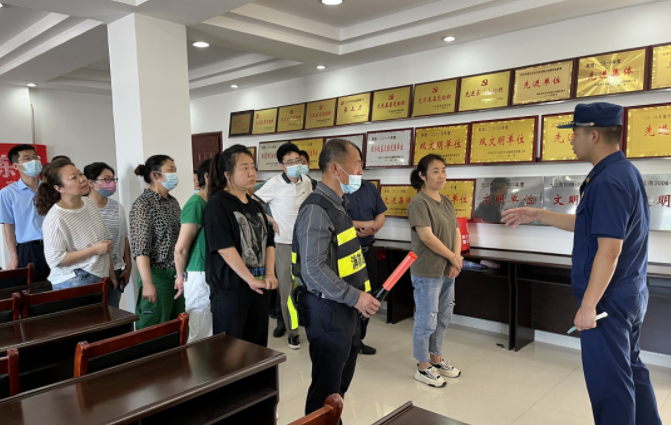 九江長運  德安公司開展2022年度安全生產(chǎn)月消防應急疏散演練