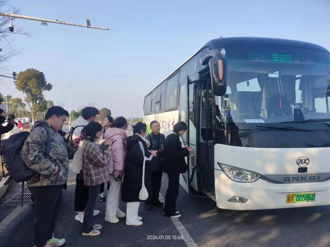 都市城際公交：共青至滕王閣景區(qū)直通車開通啦！