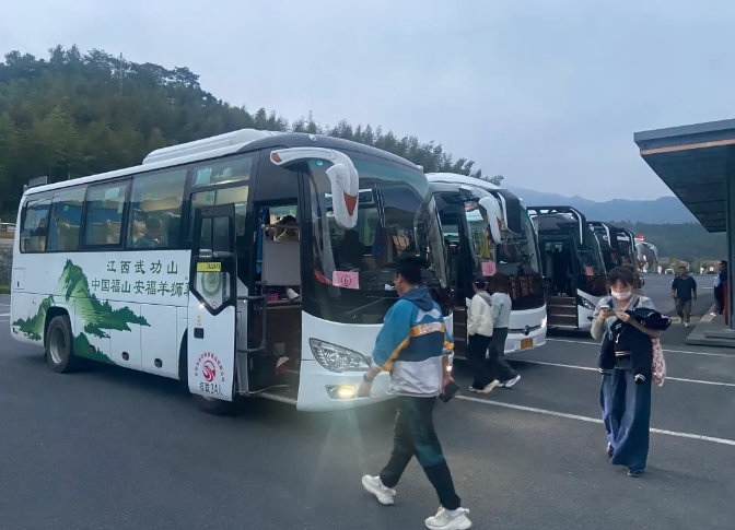 吉安公司：圓滿完成2024年環(huán)境舞蹈展演周活動運輸保障任務